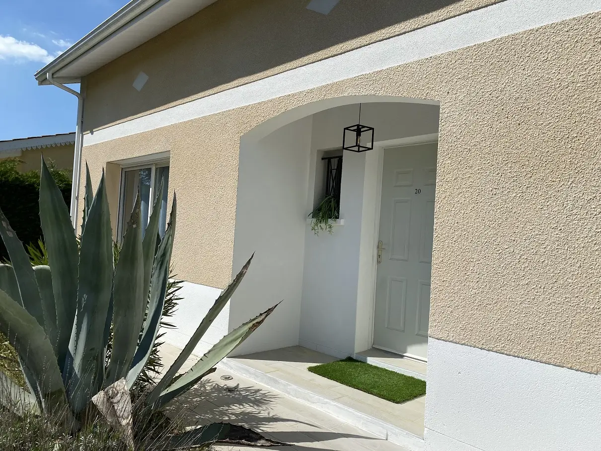 L’entrée de la maison.