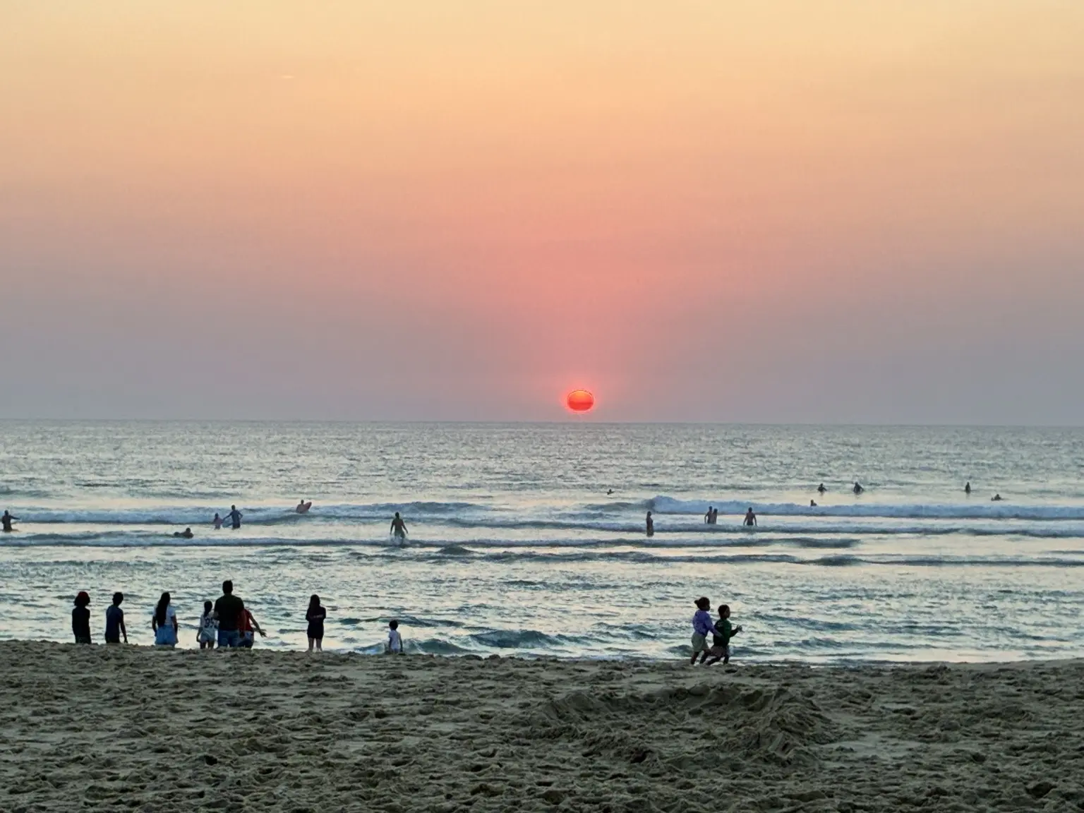Hourtin‑Plage face à l’Atlantique